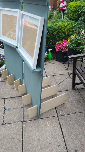 Frame display units for Artists Expo's. (2 units)